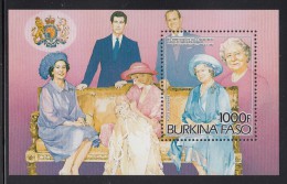 Burkina Faso MNH Scott #707 Souvenir Sheet 1000fr Christening Of Prince William - Queen Mother´s 85th - Burkina Faso (1984-...)