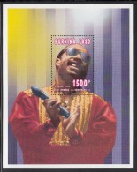 Burkina Faso MNH Scott #1064 Souvenir Sheet 1500fr Stevie Wonder - Entertainers - Burkina Faso (1984-...)