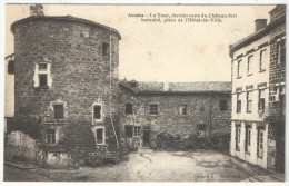 43 - LOUDES - La Tour, Dernier Reste Du Château-fort Baronial, Place De L'Hôtel De Ville - Loudes