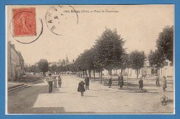 18 - BAUGY -- Place Du Commerce.... - Baugy