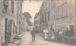 Mirecourt      88     Rue Vuillaume   . Brodeuses  ( Voir Scan) - Mirecourt