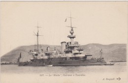 Cpa,le Hoche,cuirassé,bateau De Guerre ,rare - Guerre