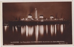 Cpa,1938,le Havre,le Paquebot Normandie ,illuminé A La Gare Maritime - Steamers