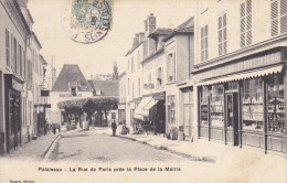 PALAISEAU - La Rue De Paris Près La Place De La Mairie - Palaiseau