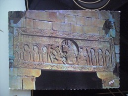 Rousillon. St Genis Des Fontaines. Le Linteau: La Plus Ancienne Piece Romane Datee De France (Annee 1020) - Roussillon