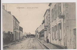 D18 - NERONDES - AVENUE DE LA GARE - (SERRURERIE COREAU - PLAQUE MICHELIN) - état Voir Descriptif - Nérondes