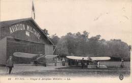 Vittel   88     Hangar Et Aéroplane Militaire - Contrexeville