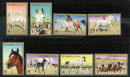 (cl 22 - P38) Bahrain ** N° 225 à 232  (ref. Michel Au Dos) - Chevaux Arabes Des écuries Royales - - Bahrain (1965-...)