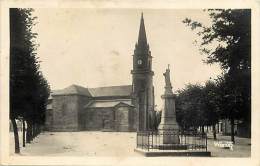 Depts Div -morbihan- Ref Y210- Cleguerec - L Eglise Et Le Monument Aux Morts  - Carte Bon Etat - - Cleguerec