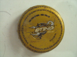 Vietnam Viet Nam Sting Yellow Used Crown Cap / Kronkorken / Chapa / Tappi - Andere & Zonder Classificatie