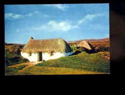 Isle Of SKYE Inverness Shire :  A Crofter 's Cottage Staffin In The North Of The Island - Inverness-shire