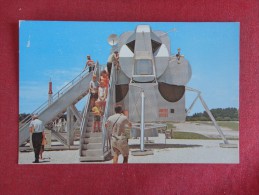 Lunar Module  Kennedy Space Center  Ref 1646 - Spazio