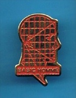 PIN´S //  . BASIC HOMME - Perfume