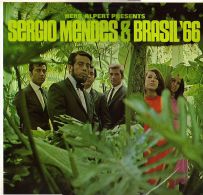 * LP *  HERB ALPERT PRESENTS SERGIO MENDES & BRASIL '66 (England 1966) - Musiques Du Monde
