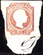 PORTUGAL-1856-1858, D. Pedro V. Cabelos Anelados.  5 R.  Tipo II, Cast.º  Bistre (sobre Fragmento) (o)  MUNDIFIL  Nº 10d - Used Stamps