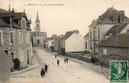 CPA - DERVAL (44) - La Rue De La Mairie - Derval