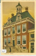 SNEEK * STADHUIS * ANSICHTKAART * CPA * GELOPEN IN 1935 VAN SNEEK NAAR GRONINGEN  (3155) - Sneek