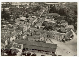 COUHE-VERAC. - Vue Aérienne.  Cliché Rare    CPM - Couhe