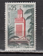 ALGERIE * YT N° 366 - Unused Stamps