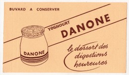 Buvard - Yoghourt Danone Le Dessert Des Digestions Heureuses - Produits Laitiers