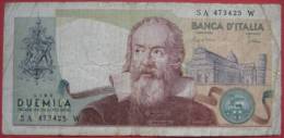 2000 Lire 1983 (WPM 103c) - 2000 Liras