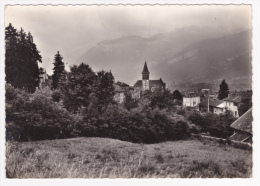 Voreppe - Vue Sur L'Eglise - Circulé Sans Date, Pli Au Centre - Voreppe