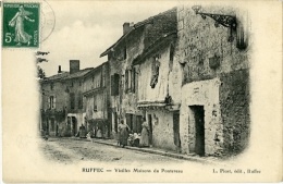 Ruffec Vieilles Maisons Du Pontreau - Ruffec