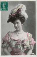 FEMMES - FRAU - LADY - SPECTACLE - ARTISTES 1900 - MODE - CHAPEAUX - Portrait De FELYNE - Women
