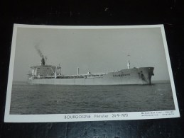 BOURGOGNE - Pétrolier 24-9-1970 - Marius Bar Phot, Toulon - BATEAU PETROLIER - Tanker