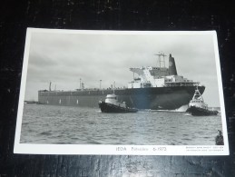 LEDA FOS-SUR-MER / PETROLIER 6-1973 + TIRER PAR 2 REMORQEURS - Marius Bar Phot, Toulon - BATEAU PETROLIER - Tankers