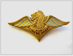 RARE ANCIEN INSIGNE ARMEE DE L´AIR PERIODE E.O INDOCHINE AUGIS LYON (NUMEROTE) EXCELLENT ETAT - Fuerzas Aéreas