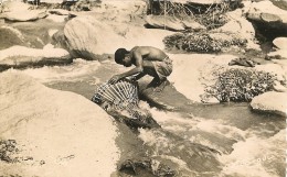 CPA-1950-AFRIQUE-GABON-PECHEUR Sur Le DJOUE-TBE - Gabon