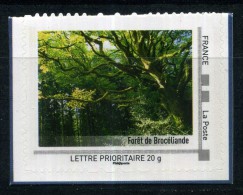 Foret De Brocéliande . Adhésif Neuf ** . Collector " LA BRETAGNE " 2010 - Collectors