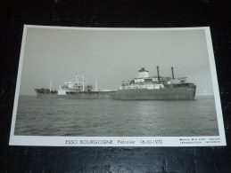 ESSO BOUGOGNE PETROLIER 16-10-1970  - Bateau Pétrolier - Petroleros