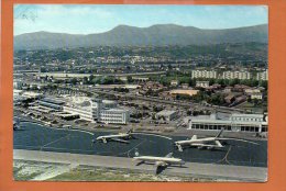 06 NICE : Aéroport (pli Coin Gauche) (avions) - Transport Aérien - Aéroport