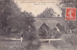 CPA 13 @ MARIGNANE @ Pas Des Lanciers - Le Viaduc De La Cadière Ligne PLM - Chasseur - Marignane
