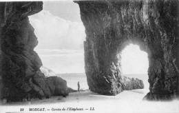 Delcampe - CPA-MORGAT (29)- Grotte De L'Elephant - Morgat