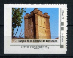 Donjon De La Bastide De Bassoues .  Adhésif Neuf ** . Collector " MIDI PYRENEES  " 2009 - Collectors