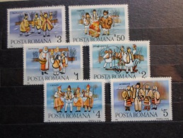 Romania   1986  Folklore -   MnH    J40.10 - Neufs