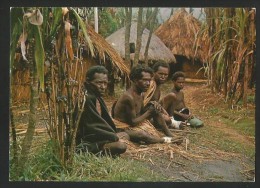 PAPUA NEW GUINEA Patiens Receive Help From European Missionaries Card Used In Switzerland Enggistein 1979 - Papoea-Nieuw-Guinea