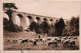 PIERRE BUFFIERE (HTE VIENNE)  LE VIADUC BERGERE ET MOUTONS - Pierre Buffiere