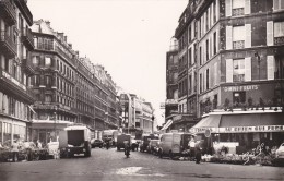 75001  - Les Halles , Le Marché Aux Fleurs - Carrefour Rues Berger Et  Du Pont Neuf ( Au Chien Qui Fume ) - Paris (01)