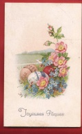 NT-08  Joyeuses Pâques, Oeufs Peints Dans Un Bouquet De Fleurs. Circulé En 1920 - Pâques