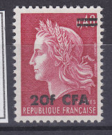 Yt 385 ** Neuf Sans Charniere , Reunion CFA .. Marianne ..  Cote  1.00 € - Nuovi