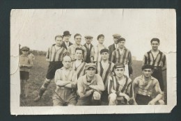 ANS.  Equipe De Football. Championnat  F.S.S. 1930-1931. ANS 1- St. Gilles. Photo-carte. Défaut! Voir Les 2 Scans. - Ans