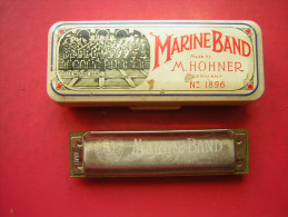 HARMONICA   AVEC SA BOITE  MARINE BAND  MADE BY M HOHNER N° 1896 - Instrumentos De Música