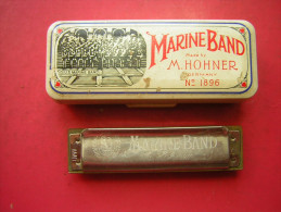 HARMONICA   AVEC SA BOITE  MARINE BAND  MADE BY M HOHNER N° 1896 - Muziekinstrumenten