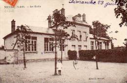 CPA - NEUVILLE (95) - Les Ecoles - Neuville-sur-Oise