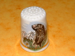 Dé à Coudre En Porcelaine - VALMOREL - B12 - Dés à Coudre