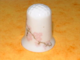 Dé à Coudre En Porcelaine - FLEURS - C3 - Thimbles